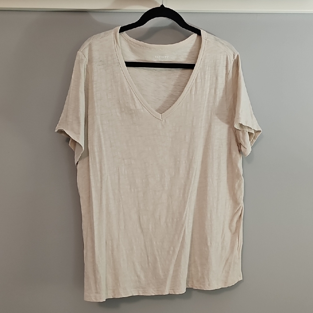 Old Navy Cream Relaxed V-Neck Tee